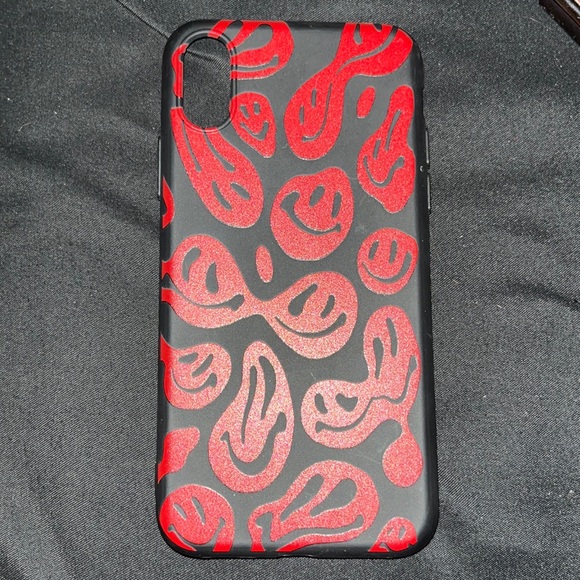 Wavy Smiley Face IPhone X Case - Picture 1 of 3